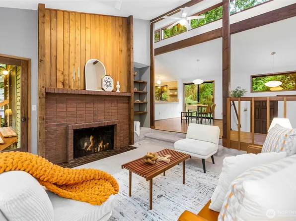 5471 NE Foster Road, Bainbridge Island, WA 98110