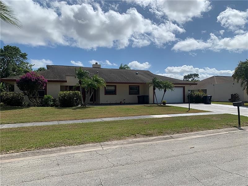 1st image of 1886 SE Boma Ave
