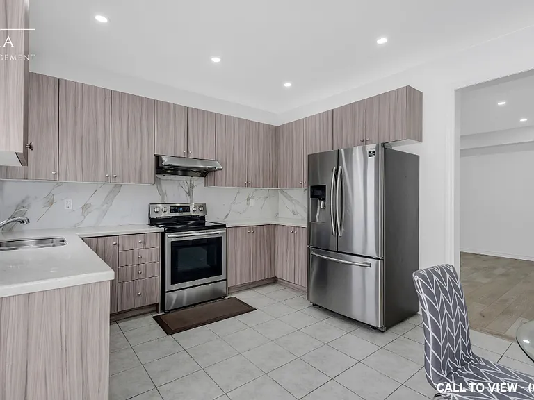 1252 Peelar Cres — Photo 9