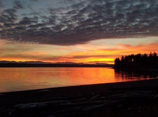 842 Burroughs Ave, Oak Harbor, WA 98277