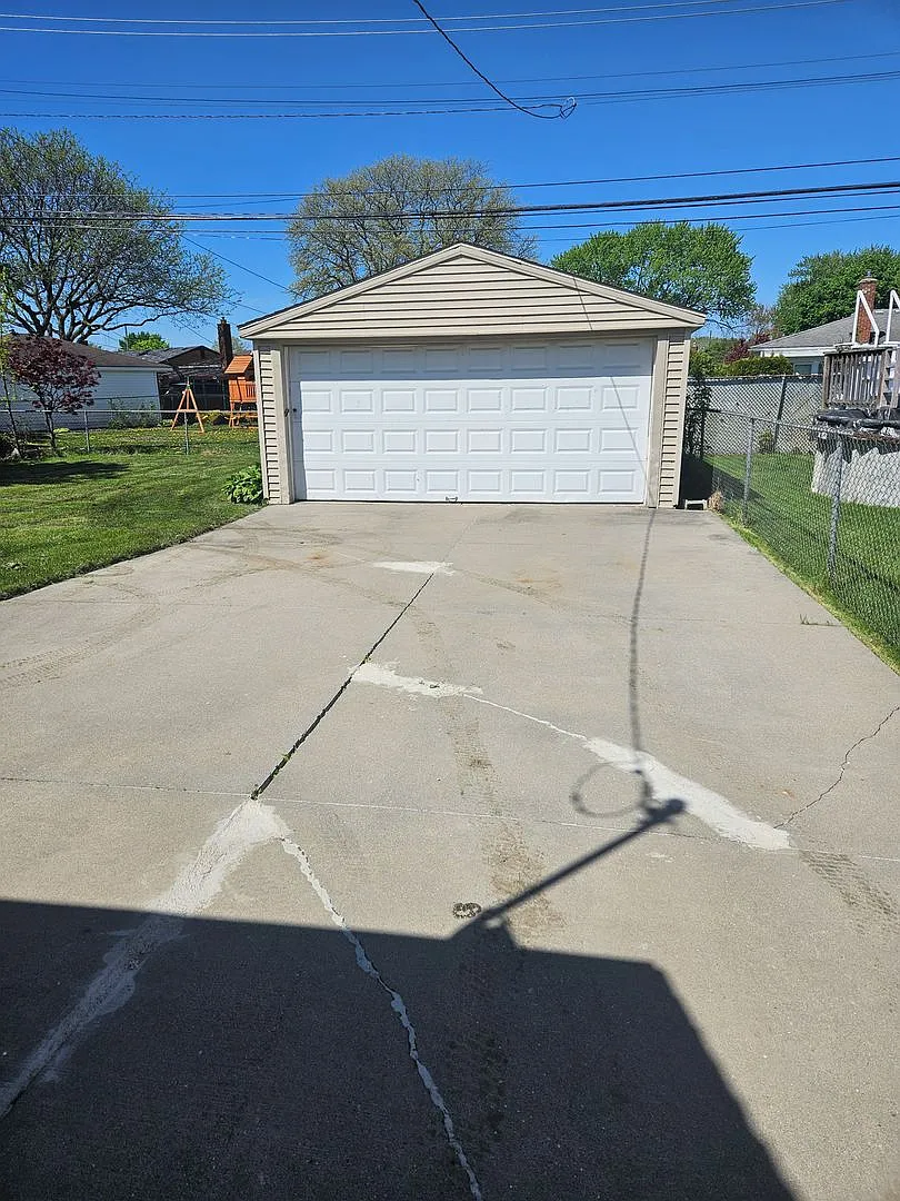 Welcome Home — Photo 3
