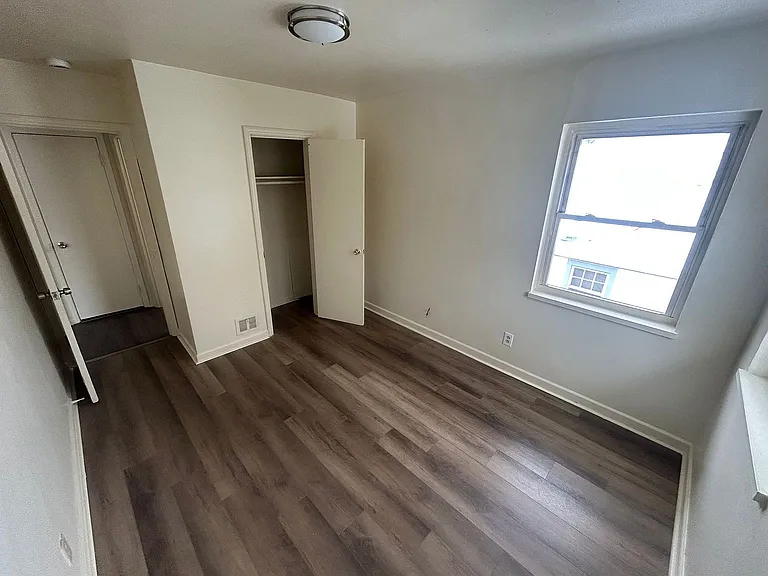 2616 Newport Ave #6 — Photo 5