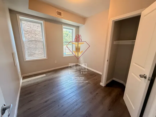 122 Wade St, Jersey City, NJ
