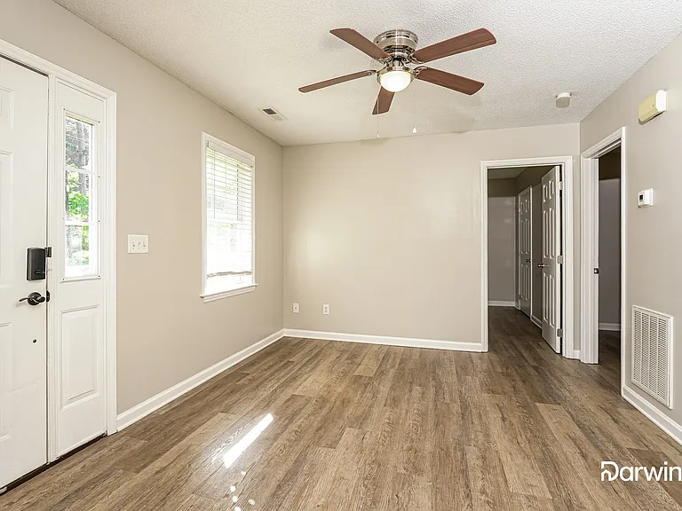 820 Vegas Palm Ave — Photo 5