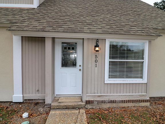 2nd image of 1 Golfing Green Dr APT 501