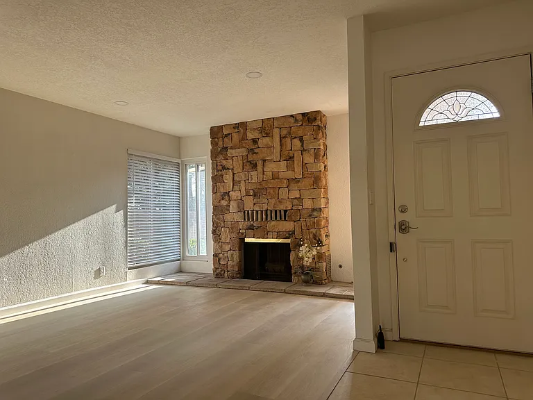 14225 Barrymore St — Photo 13