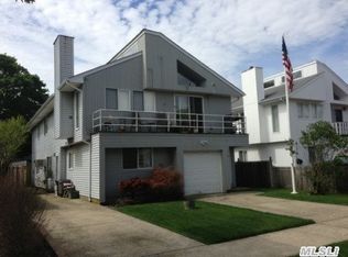 618 E Olive St, Long Beach, NY 11561