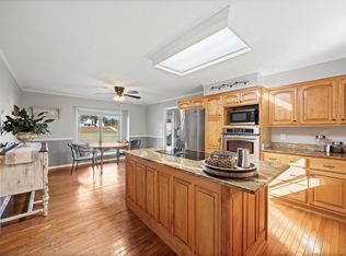 694 Meadow Dr, Chickamauga, GA 30707