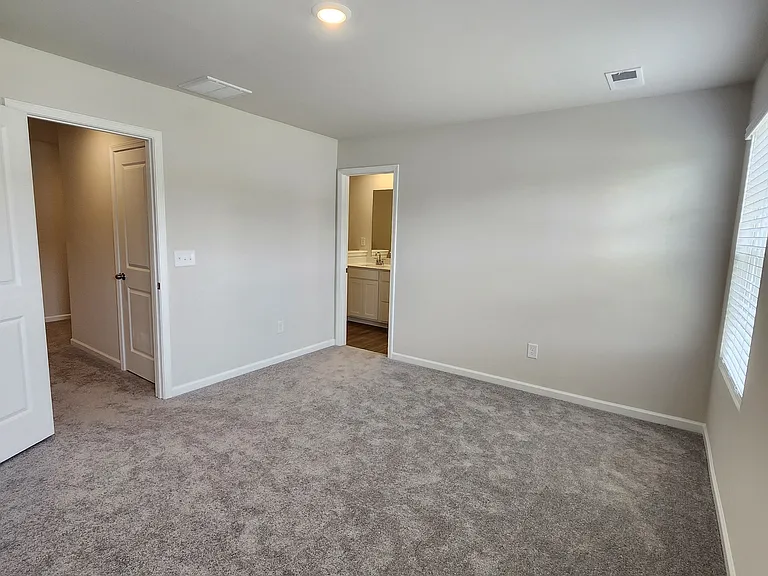 712 Peyden Ln #712 — Photo 6