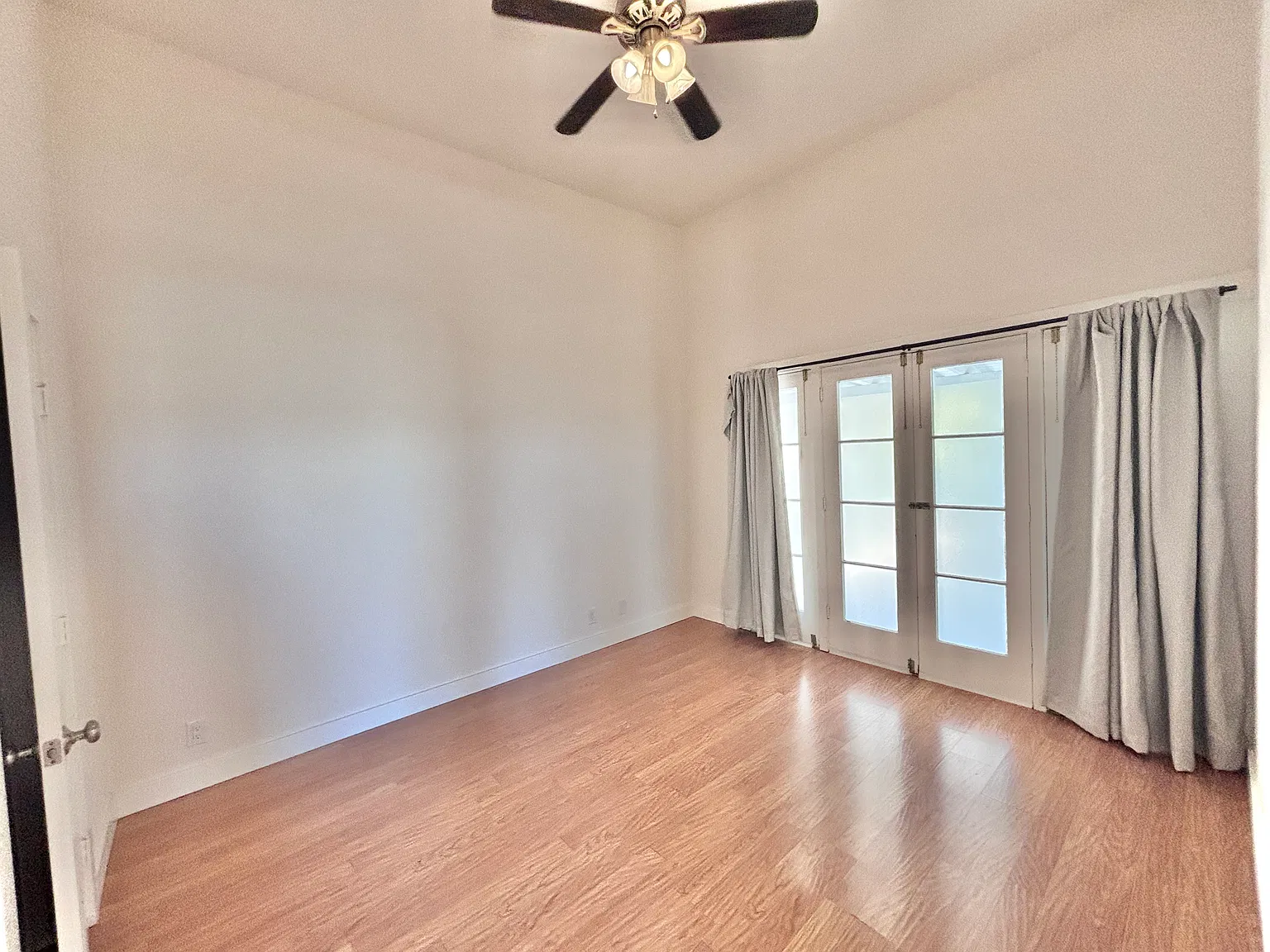 2 bed, $2,650 — Photo 3