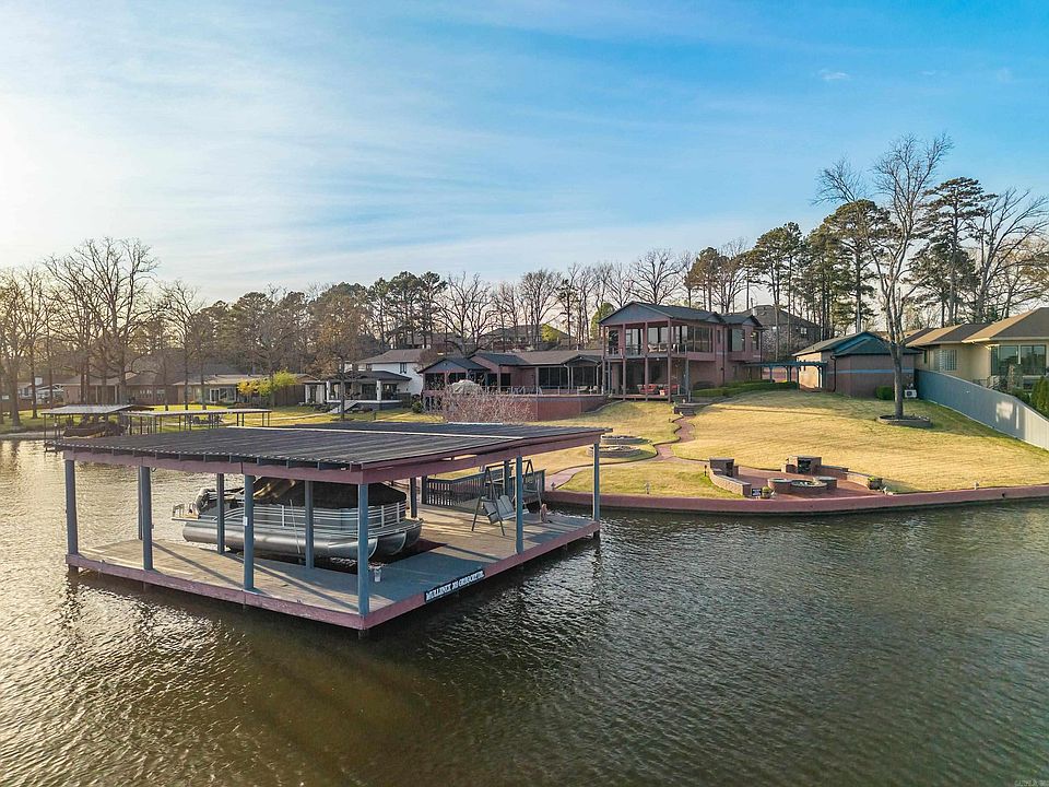 1st image of 203 Gregory Dr