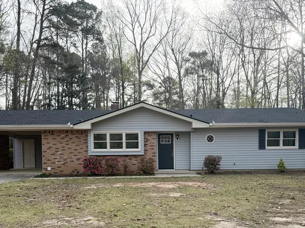 402 Ginger Cir, Lagrange, GA 30240