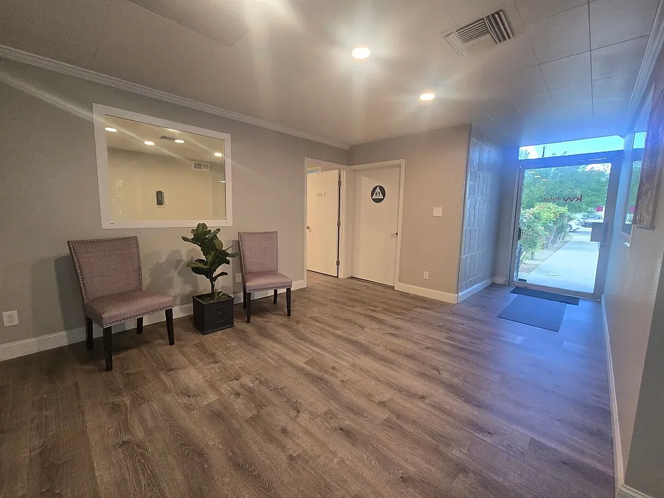 1120 N Irwin St