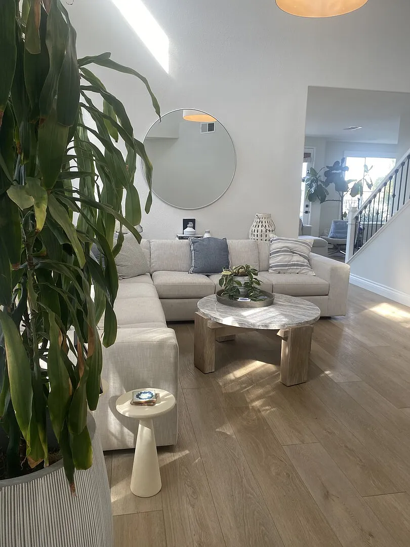 Newly Remodeled Home with Stunning Ocean Views — Photo 4