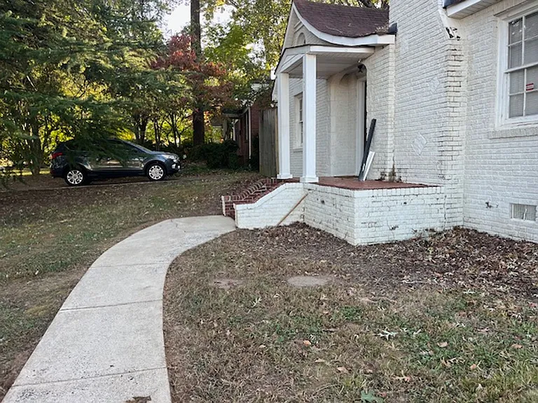 1339 Saint Julien St — Photo 3