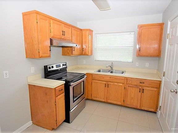 4th image of 4425 Sandpiper Ave