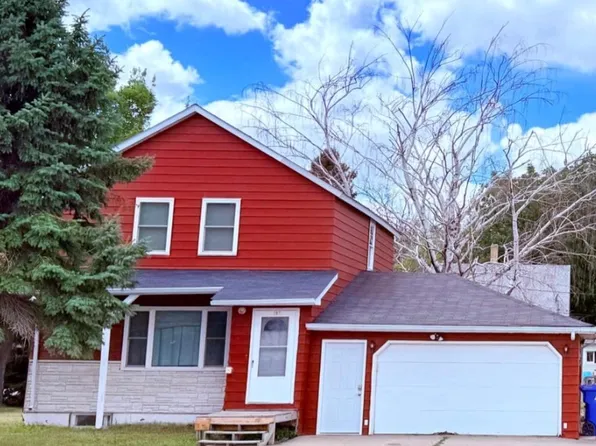 107 7th St SE, Dilworth, MN 56529