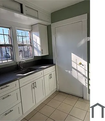 Studio, $1,595 — Photo 2