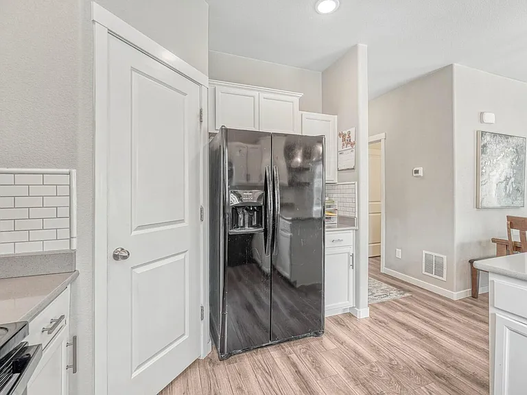 10447 Kalama Dr — Photo 12