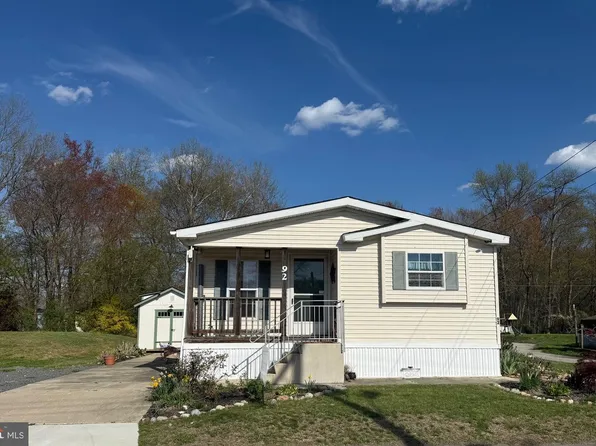 92 Arrowhead Rd, Shamong, NJ 08088