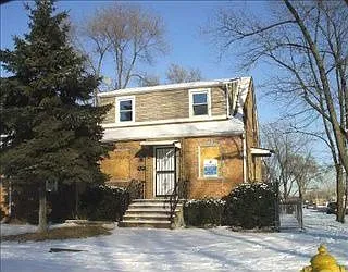 15947 Lathrop Ave photo 1