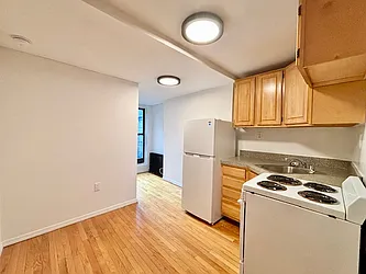 Rented by KNOCKKNOCK LLC