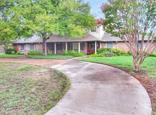 213 W Terrace Ct, Aledo, TX 76008