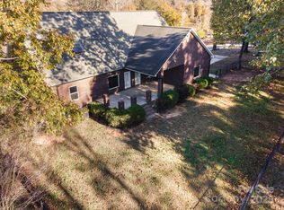 182 Canal Dr, Statesville, NC 28677