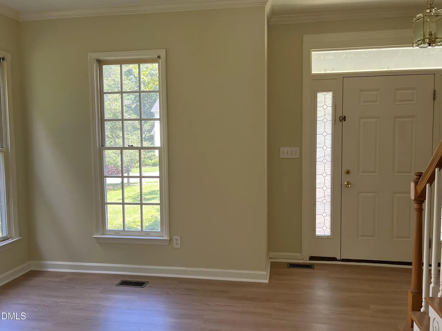 4 bed, 2.5 bath, 1830 sqft, $2,100 — Photo 3