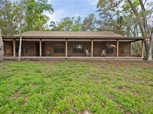 17055 Sweetwater Rd, Dade City, FL 33523