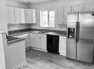 43 Emerald St, Athol, MA 01331