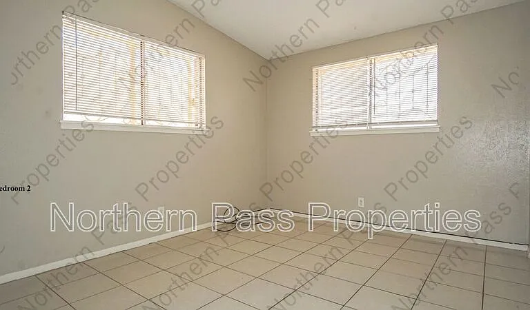 244 Mardi Gras Dr — Photo 18