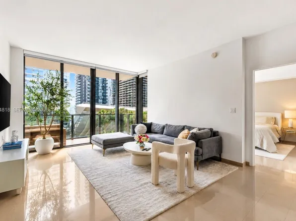 88 SW 7th St APT 809, Miami, FL 33130