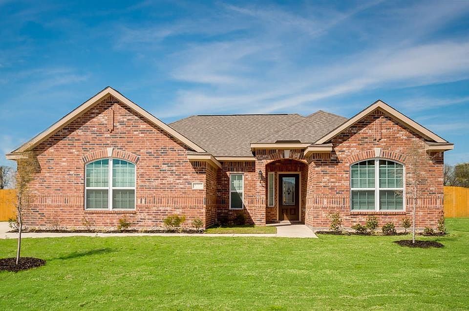 1st image of 524 Roaring Springs Dr