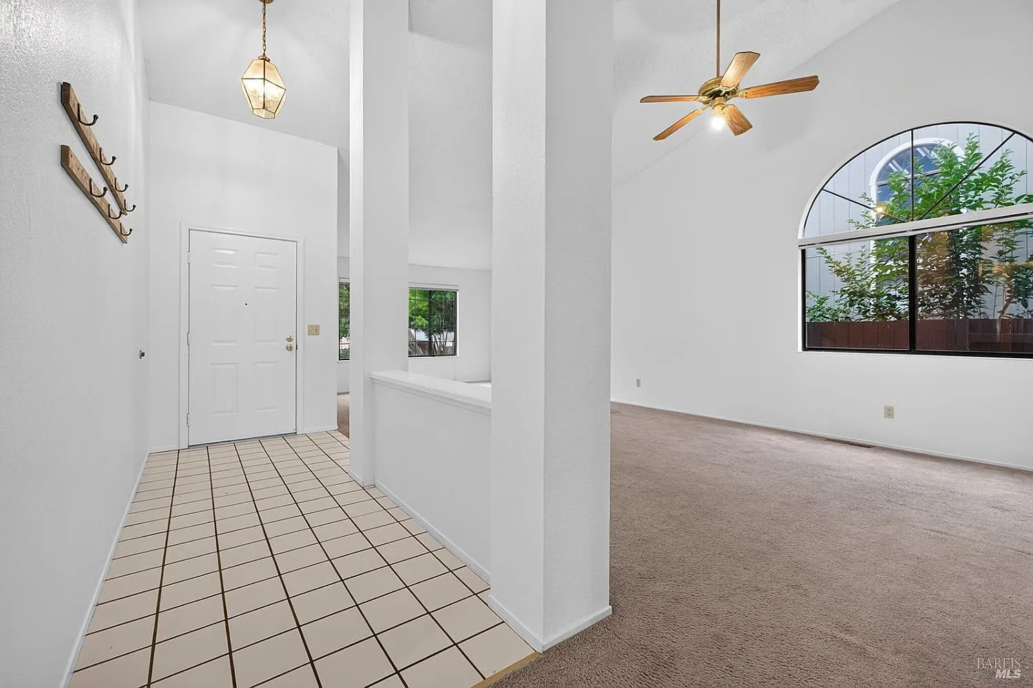 527 Mallory Avenue - Photo 6