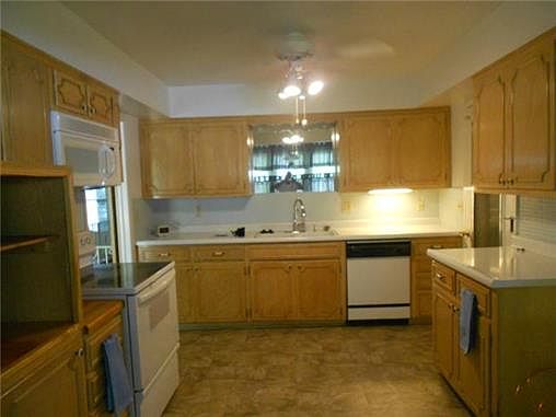 1st image of 813 N Arapaho St