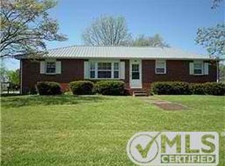 204 2nd Ave S, Decherd, TN 37324