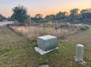 1929 N Lake Ct, Pekin, IL 61554