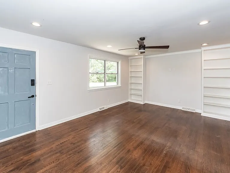 343 Cessna Ave — Photo 48