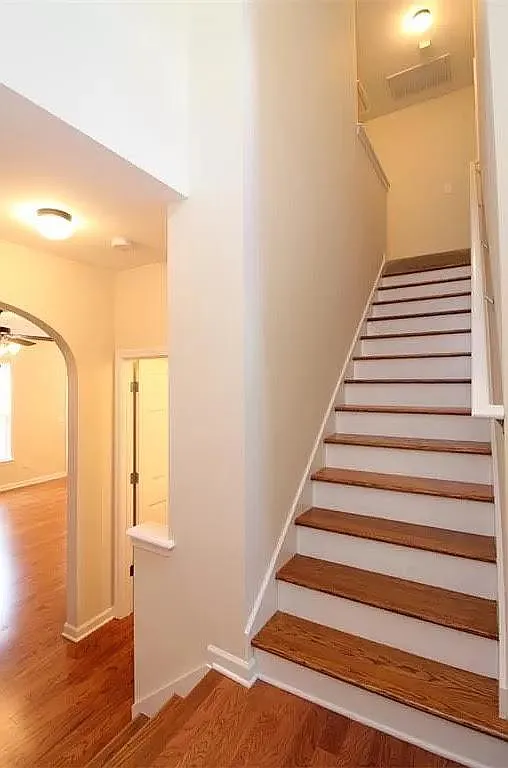 2 bed, 1674 sqft, $2,300 — Photo 3