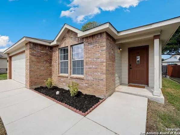 125 Pointe Loop, Cibolo, TX 78108