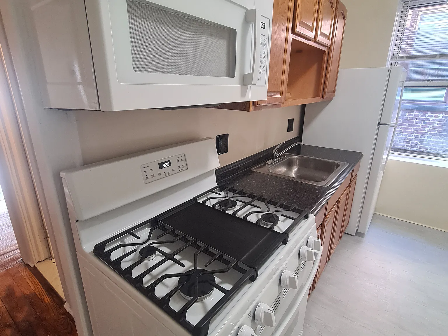 1 bed, 650 sqft, $1,700 — Photo 1