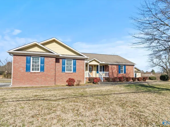 719 Section Line Rd, Albertville, AL 35950