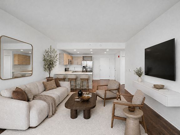 2nd image of 2032 1/2 Hudson St #503