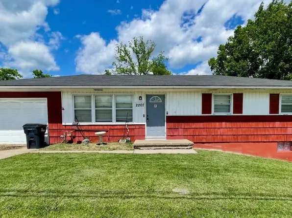 2207 Clark Ln, Columbia, MO 65202