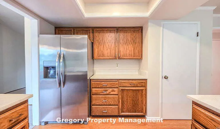 16316 NE 46th Ct — Photo 16