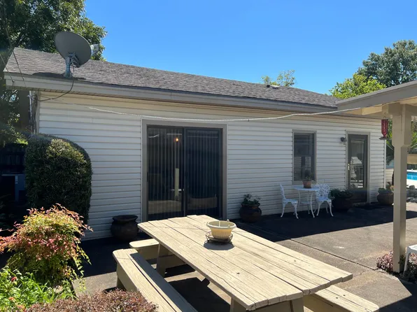 2801 Avenue G, Nederland, TX 77627