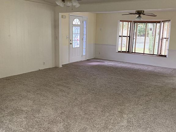 4th image of 322 San Bernardo Dr