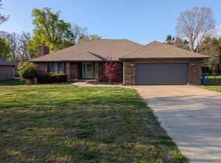 6949 W Cactus St, Springfield, MO 65803