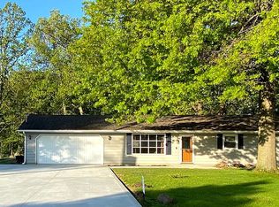 1531 Hickory Point Rd, Metamora, IL 61548